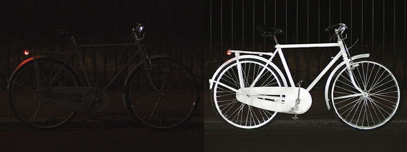 Bicicleta vopsita complet cu vopsea reflectorizanta alba